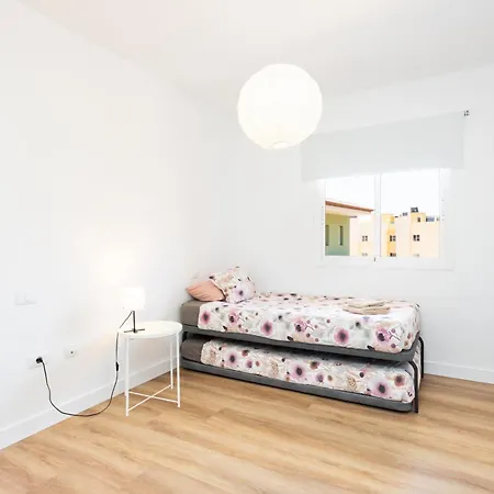 Home2book La Brisa Caletillas *